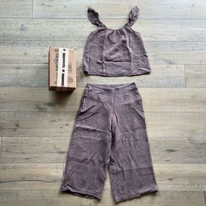 Carve Designs Corrine top and Kaia pant set. Wow condition, comfortable.